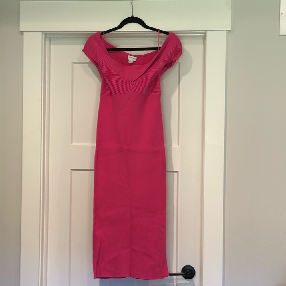 Seraphine knit maternity dress. Off the shoulder. Medium.